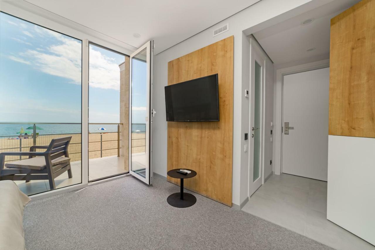 Poseidon Deluxe Перша Лінія З Басейном Apartment Odesa Exterior photo