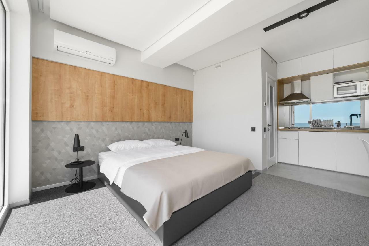Poseidon Deluxe Перша Лінія З Басейном Apartment Odesa Exterior photo